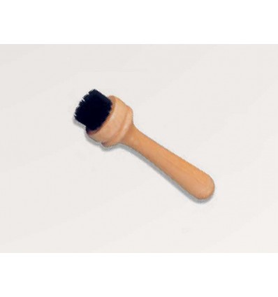 BROSSE A RIVETS
