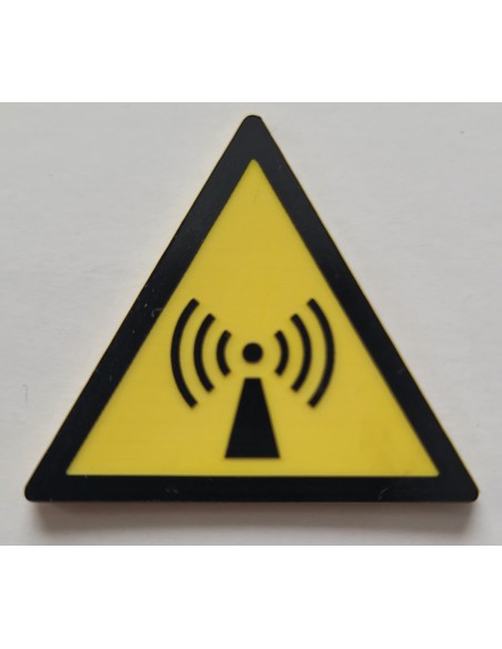ETIQUETTE Danger radiations non ionisantes.
